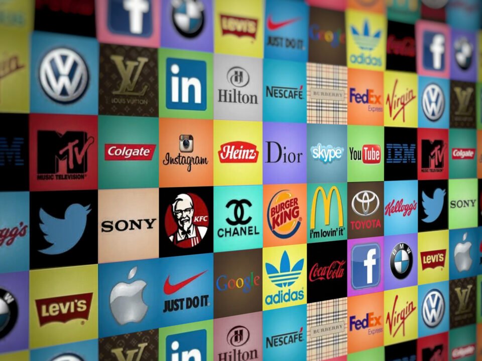 vários logos famosos do mundo