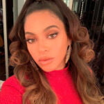 As dez personalidades mais bem pagas do Instagram : Fotografia de Beyonce de frente e com blusa vermelha